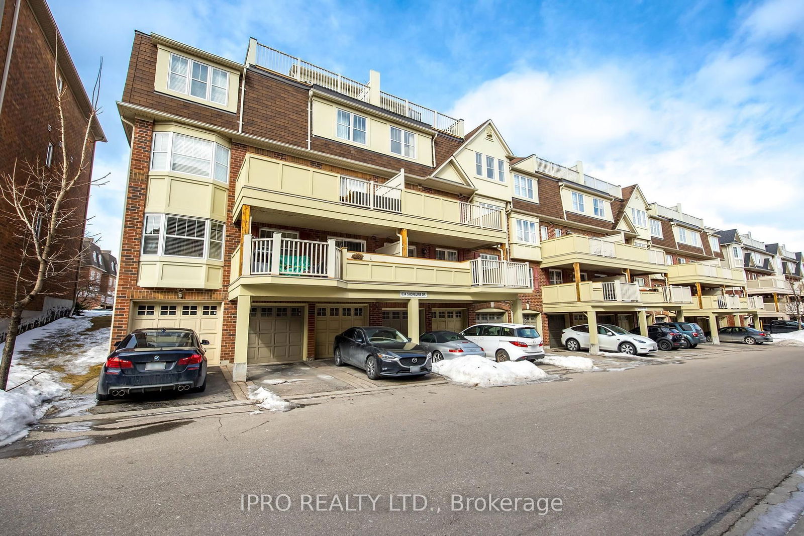 634 Shoreline Dr, unit 6 for sale