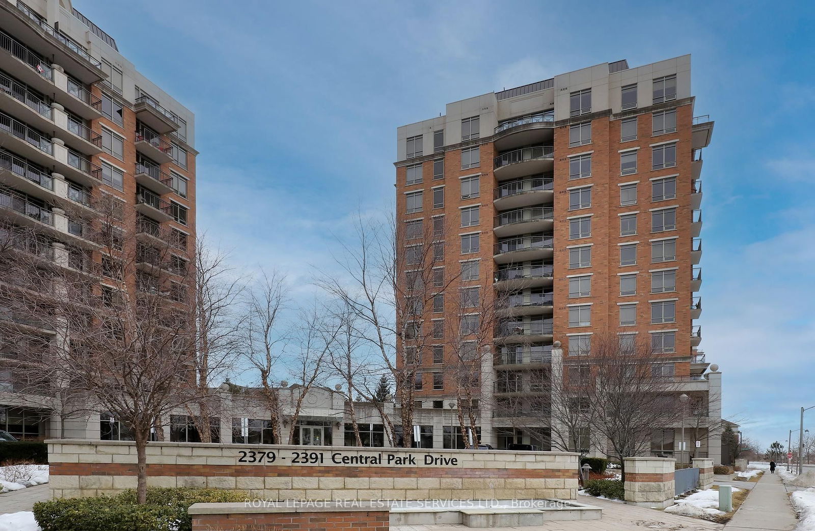 The Courtyard Residences, Oakville, Toronto