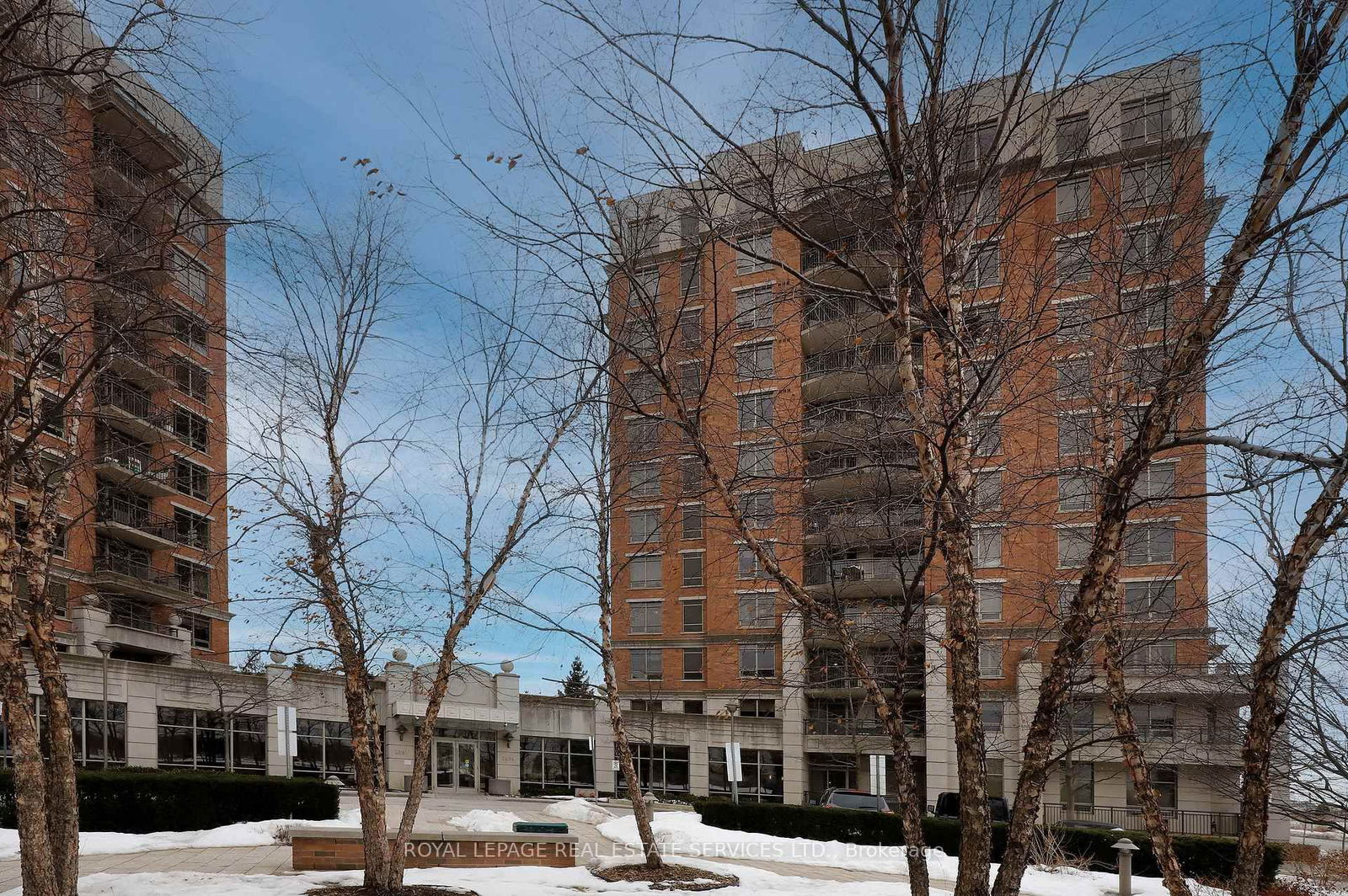 The Courtyard Residences, Oakville, Toronto