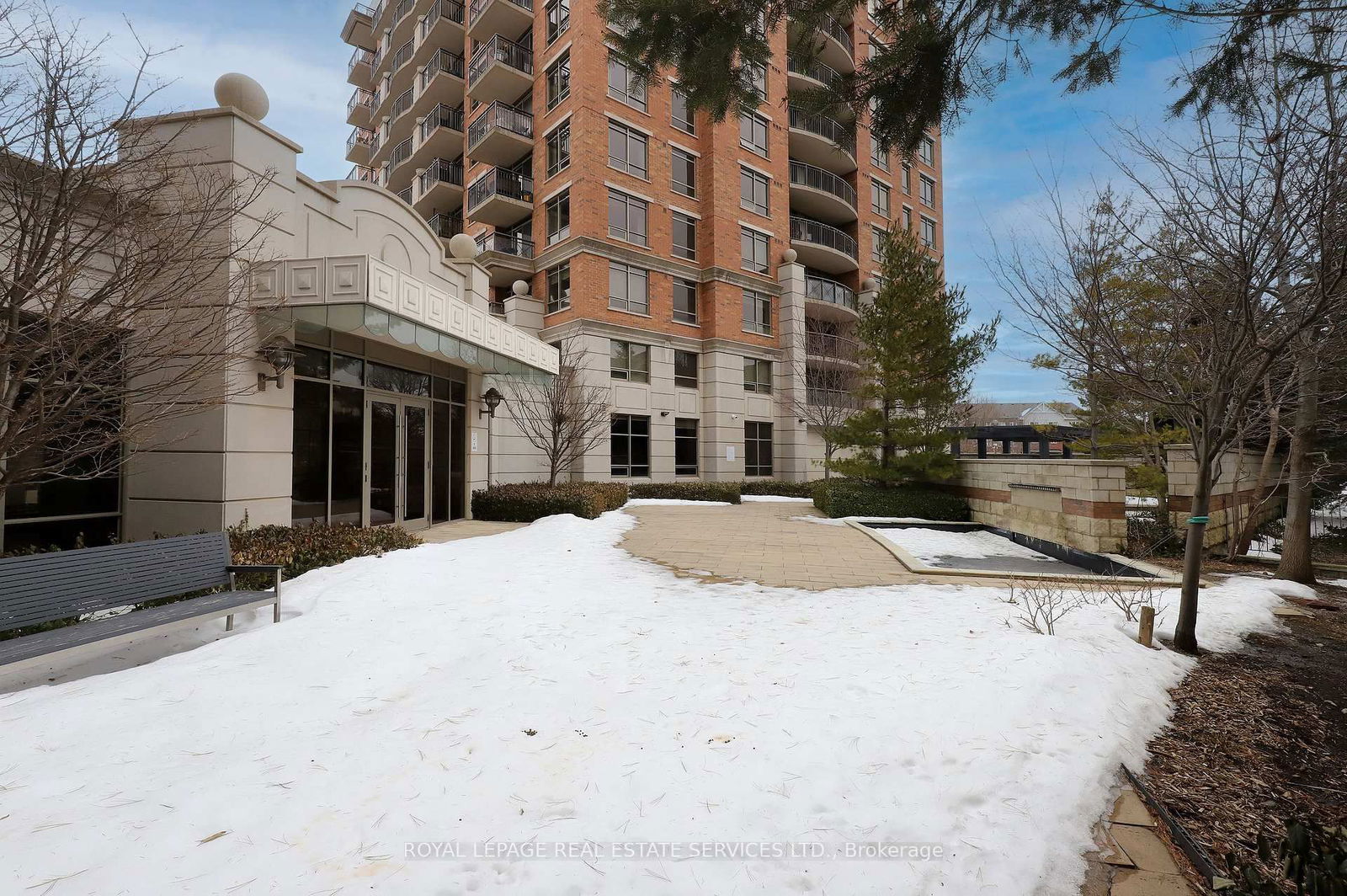 The Courtyard Residences, Oakville, Toronto