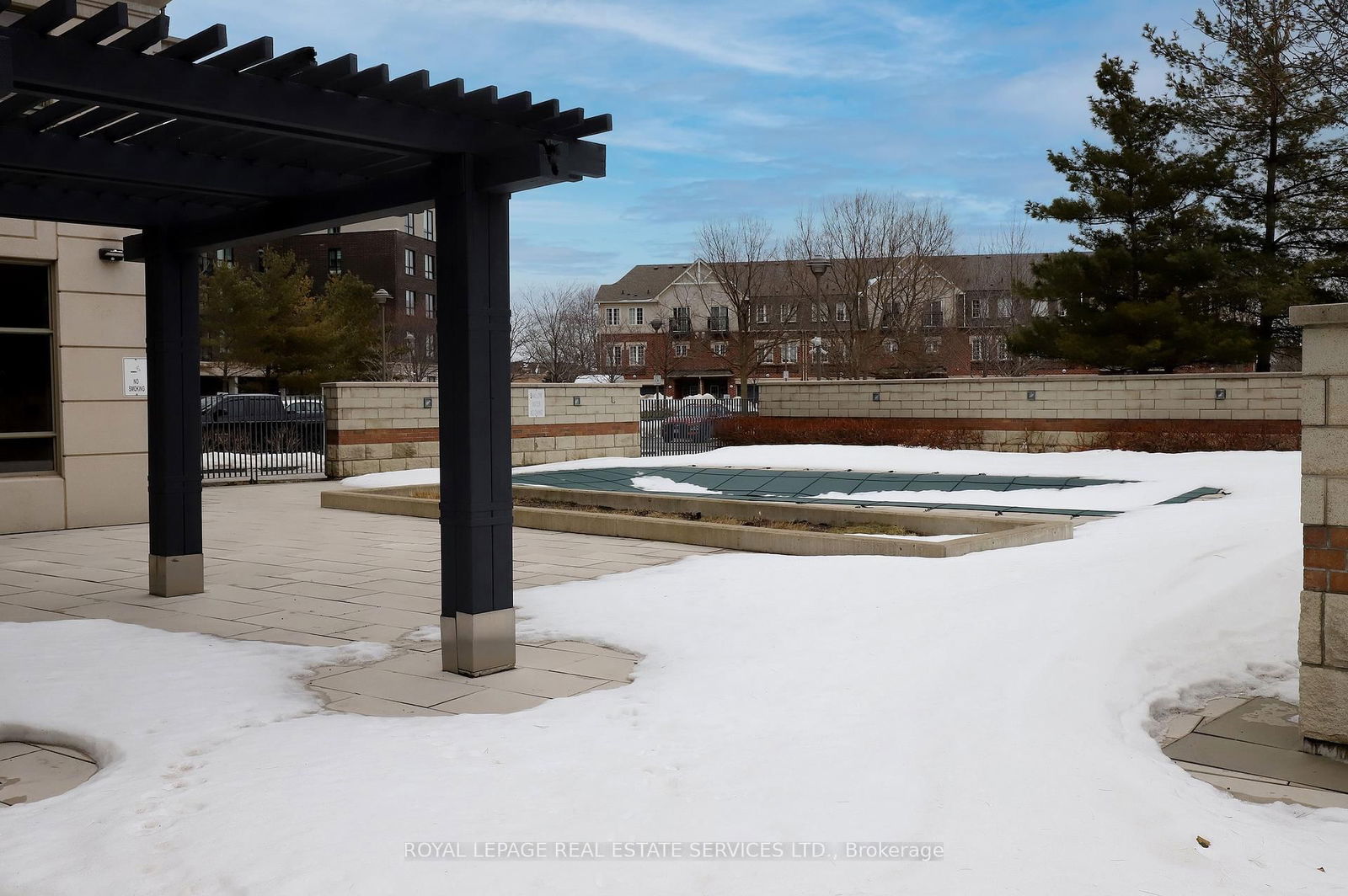 The Courtyard Residences, Oakville, Toronto