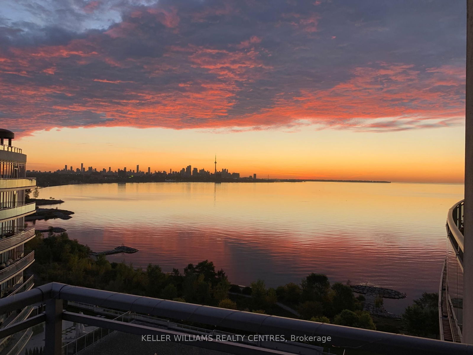 Explorer At Waterview Condos, Etobicoke, Toronto