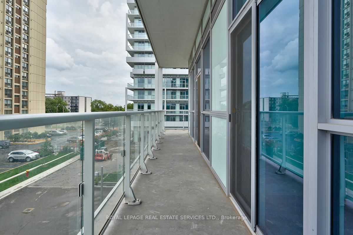 65 Speers Rd, unit 305 for sale