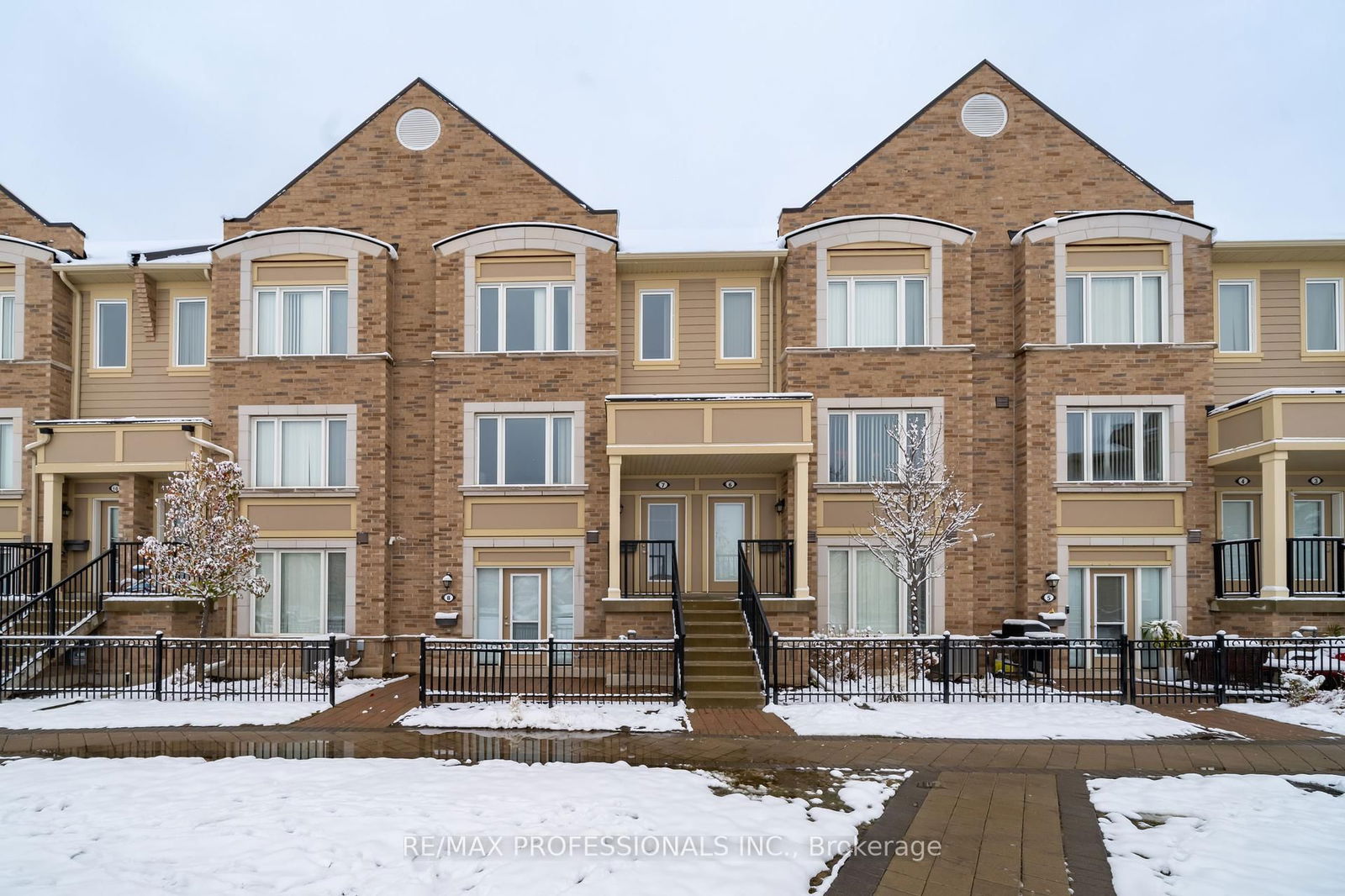 Encore Townhomes, Mississauga, Toronto