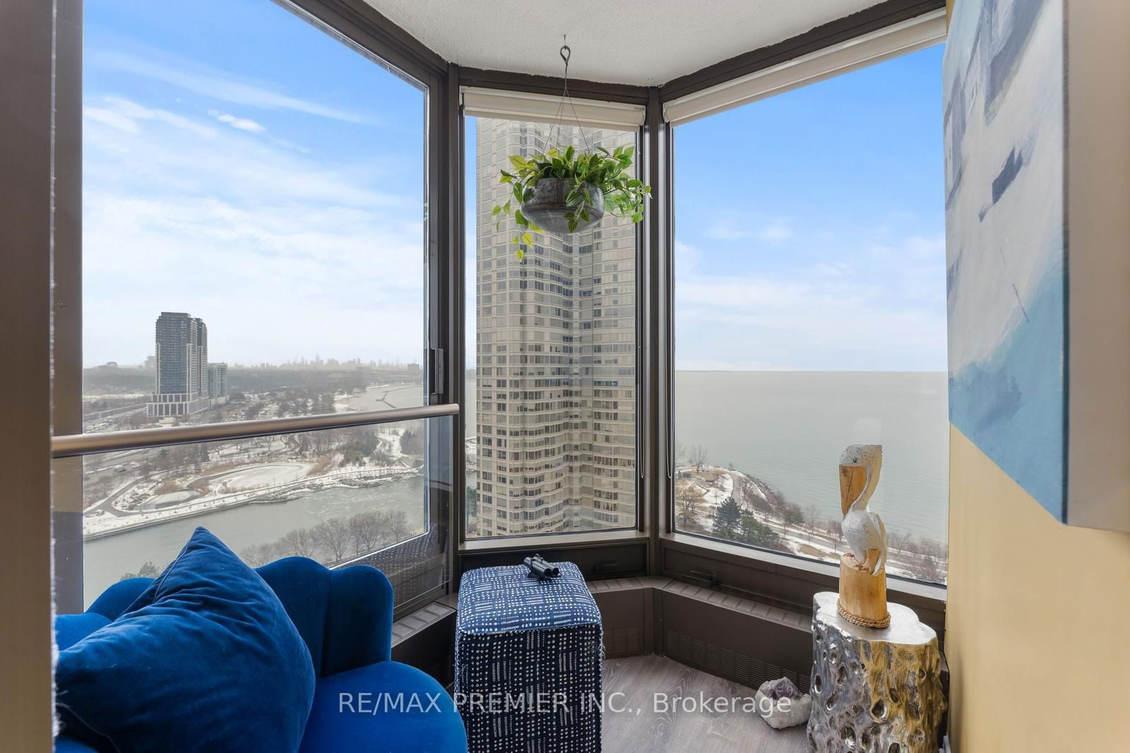 2045 Lake Shore Blvd W, unit 2103 for sale