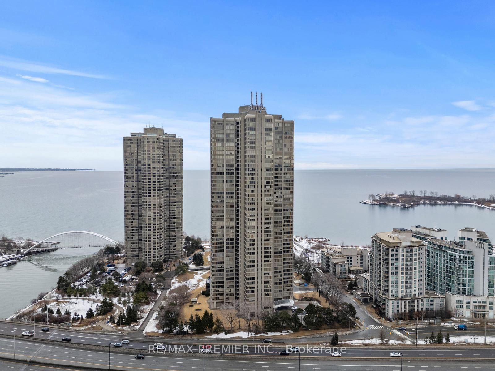 2045 Lake Shore Blvd W, unit 2103 for sale