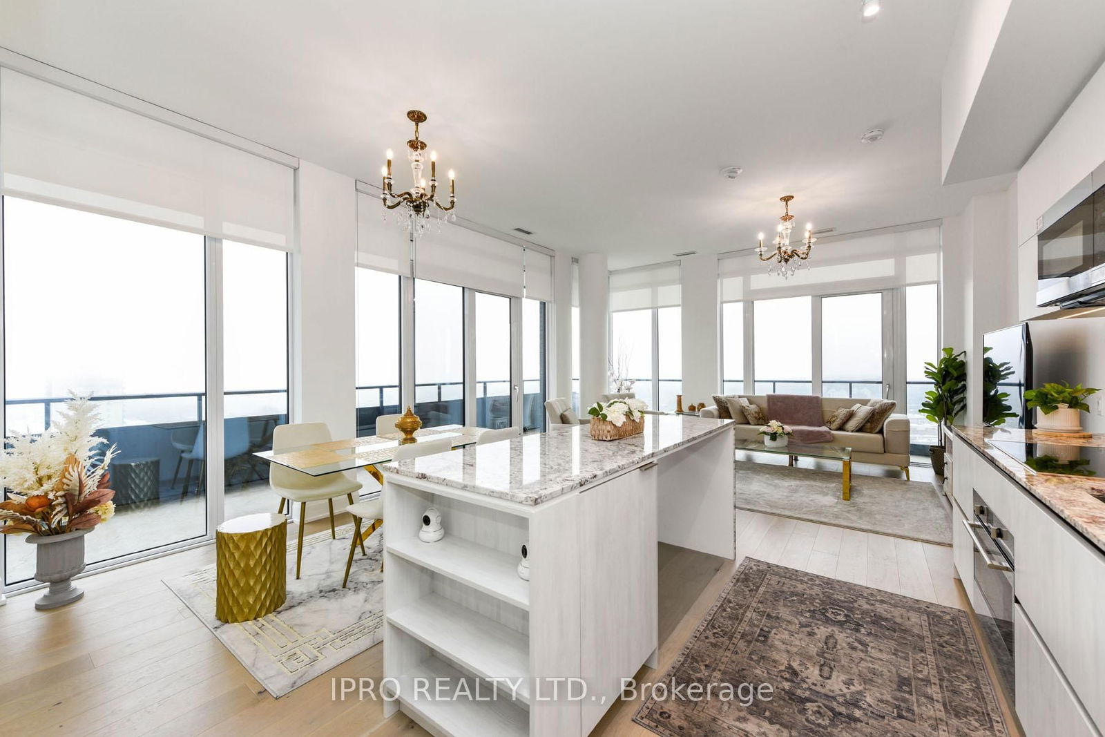 21 Park St E, unit 1603 for sale