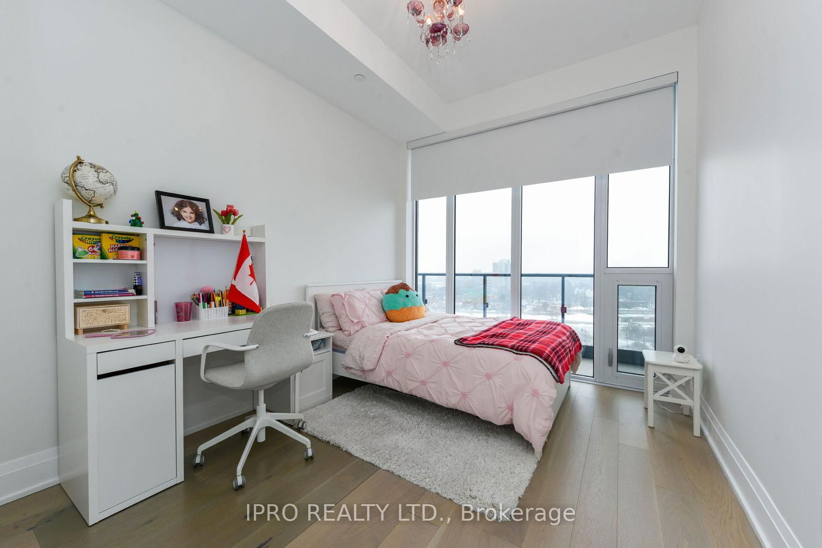 21 Park St E, unit 1603 for sale