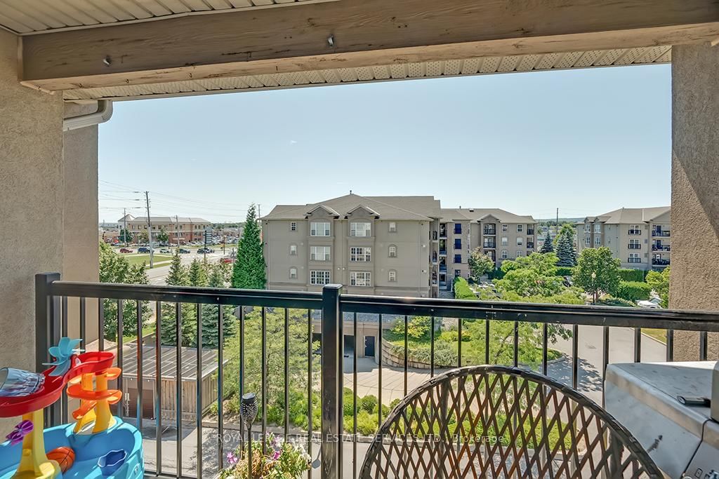 2055 Appleby Line, unit 413 for rent