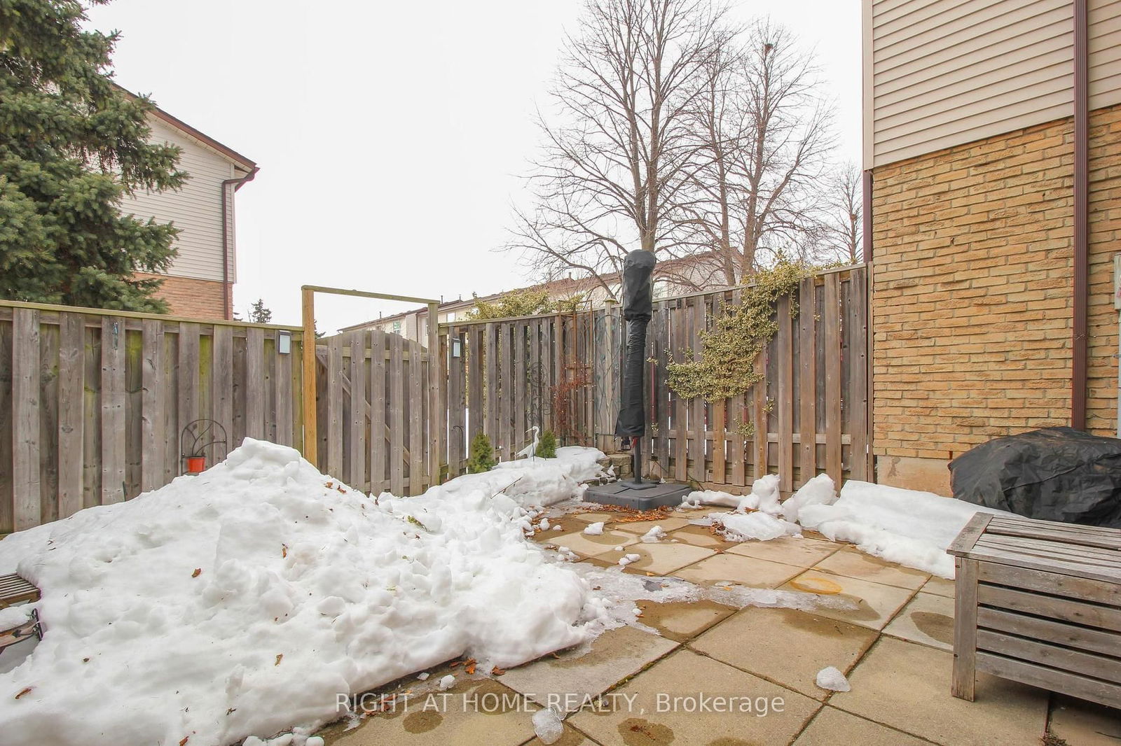 6100 Montevideo Road Townhomes, Mississauga, Toronto