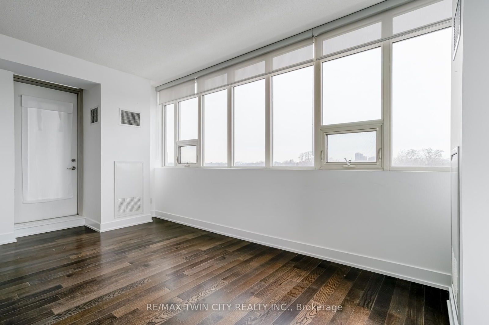 1638 Bloor St W, unit 709 for sale