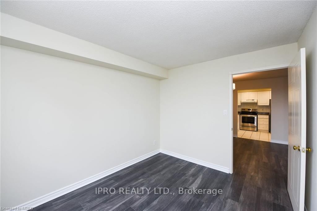 135 Hillcrest Ave, unit 1706 for rent