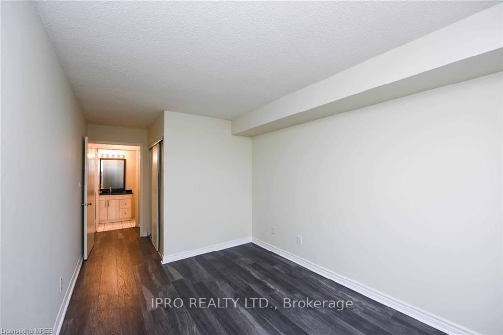 135 Hillcrest Ave, unit 1706 for rent