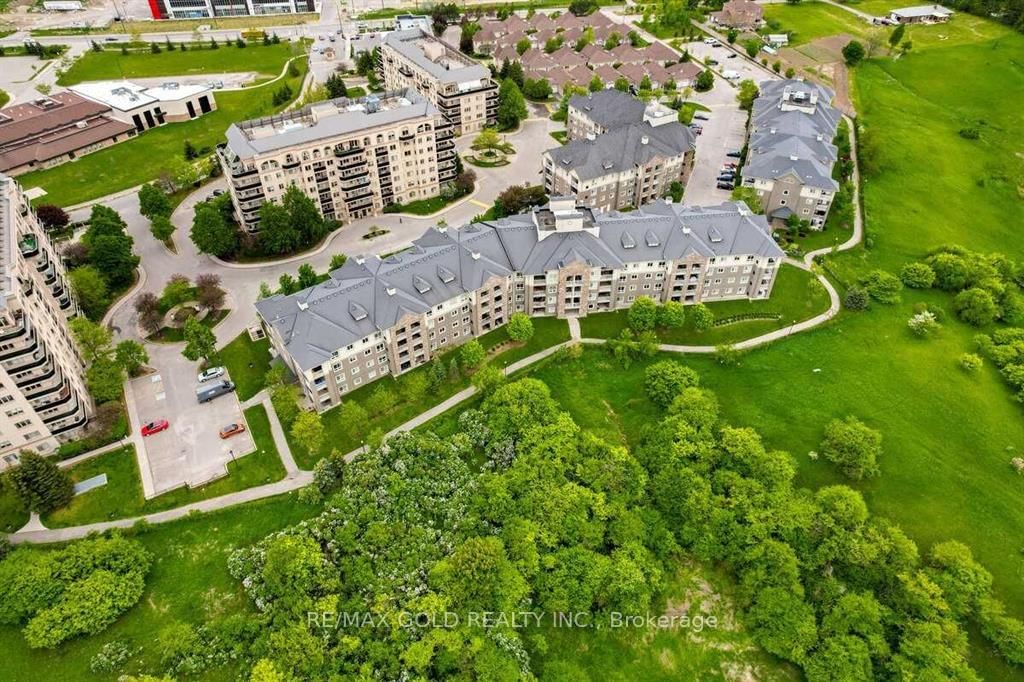 Dayspring Circle Condominium, Brampton, Toronto