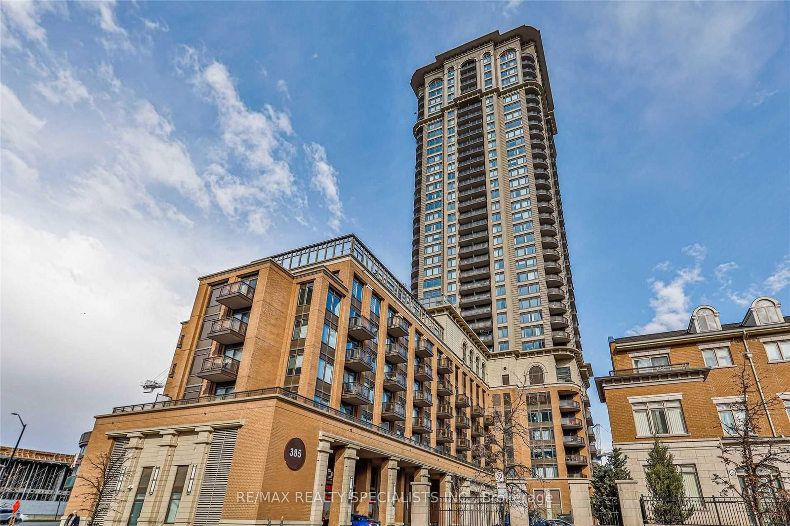 385 Prince of Wales Dr, unit 701 for rent