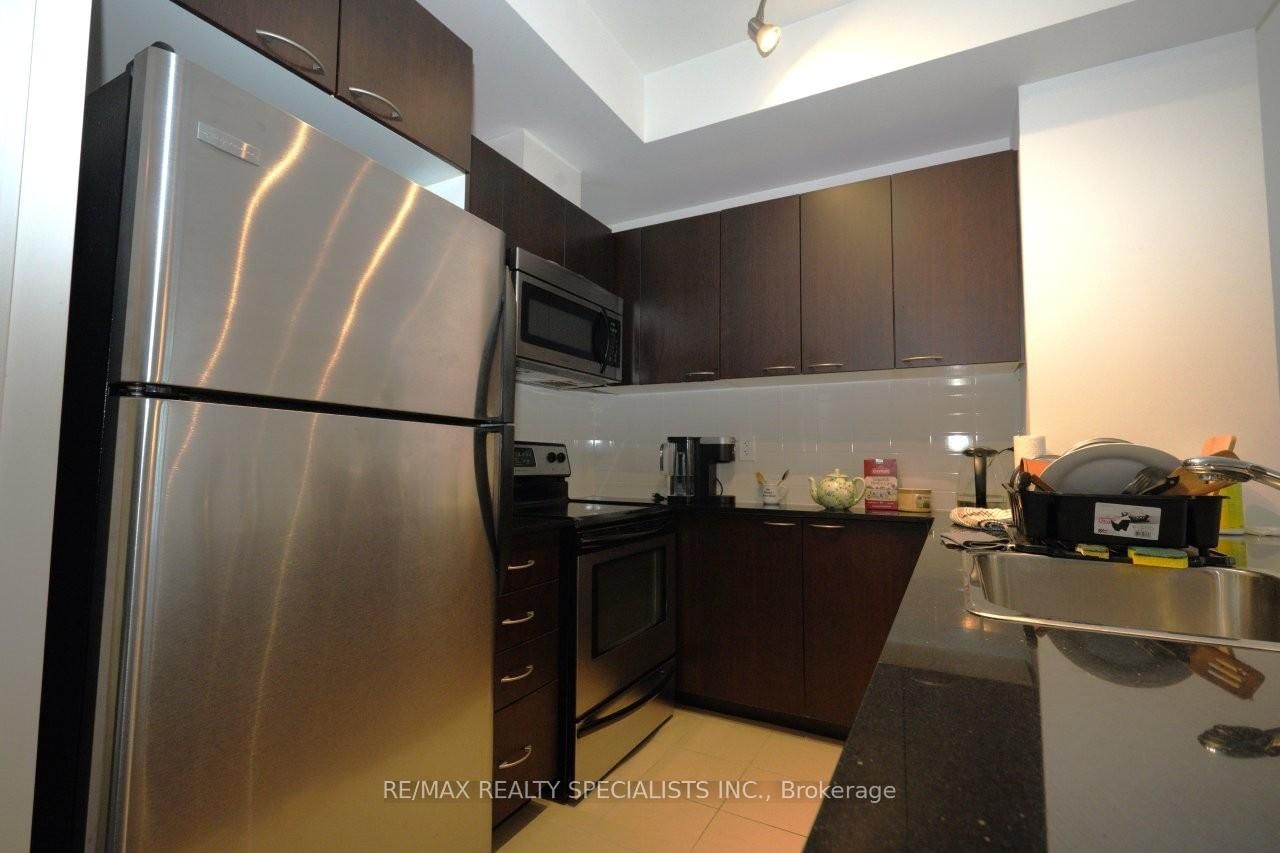 385 Prince of Wales Dr, unit 701 for rent