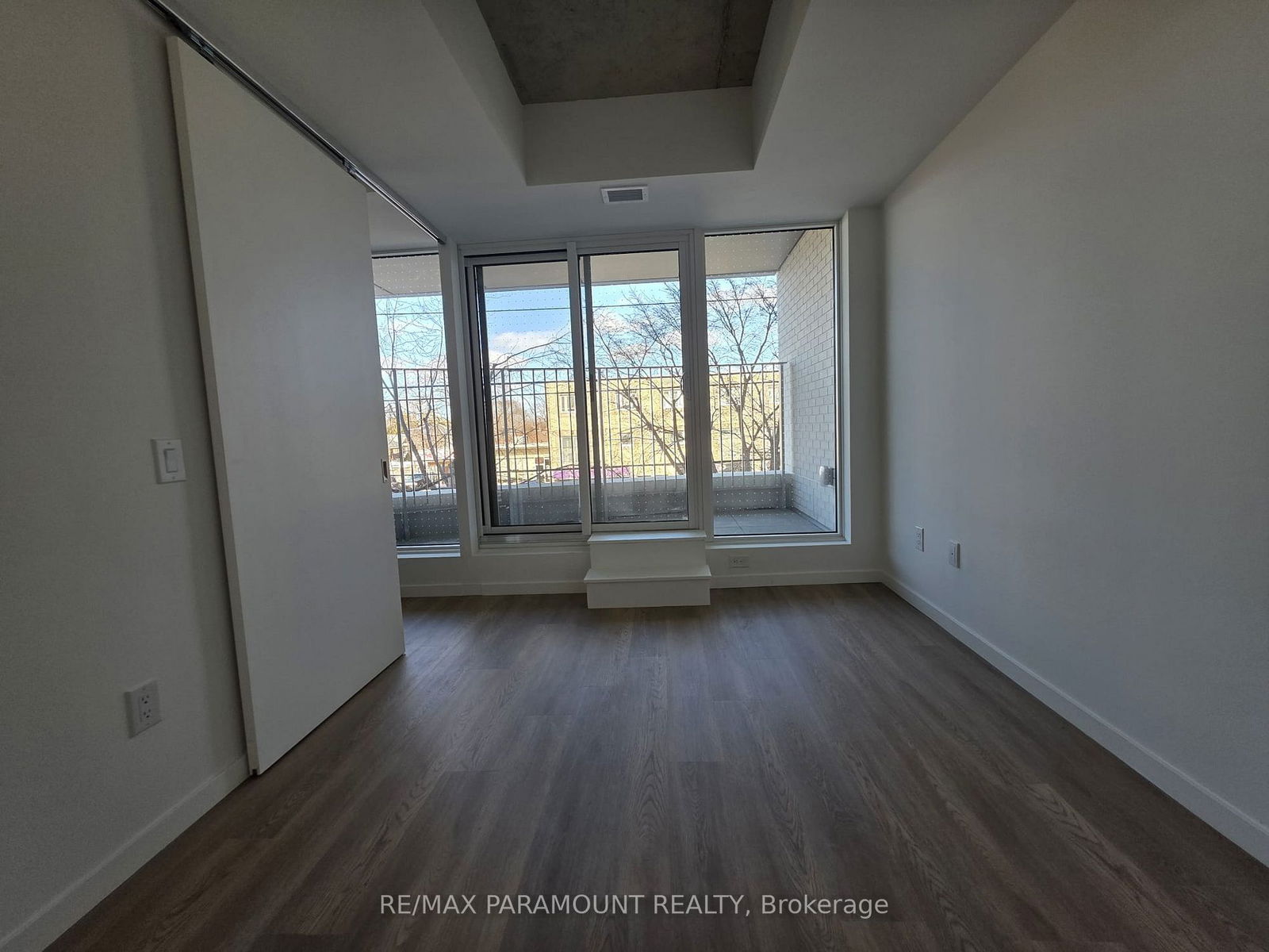 689 The Queens Way, unit 221 for rent