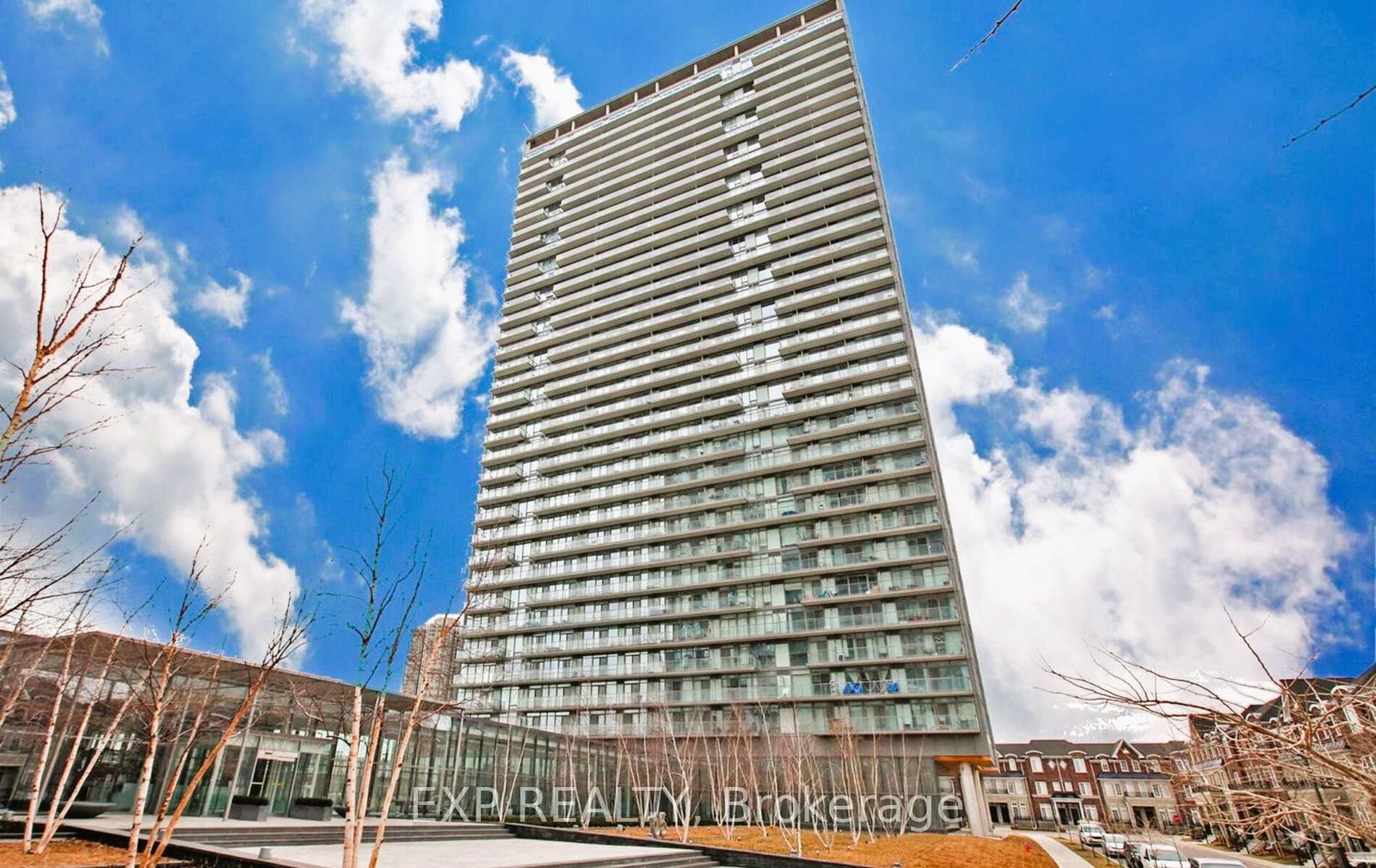 105 The Queensway Ave, unit 2104 for rent