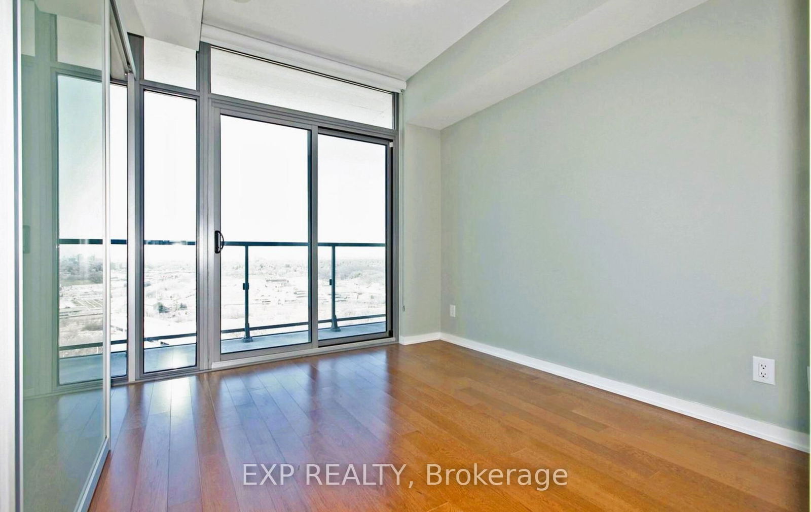 105 The Queensway Ave, unit 2104 for rent