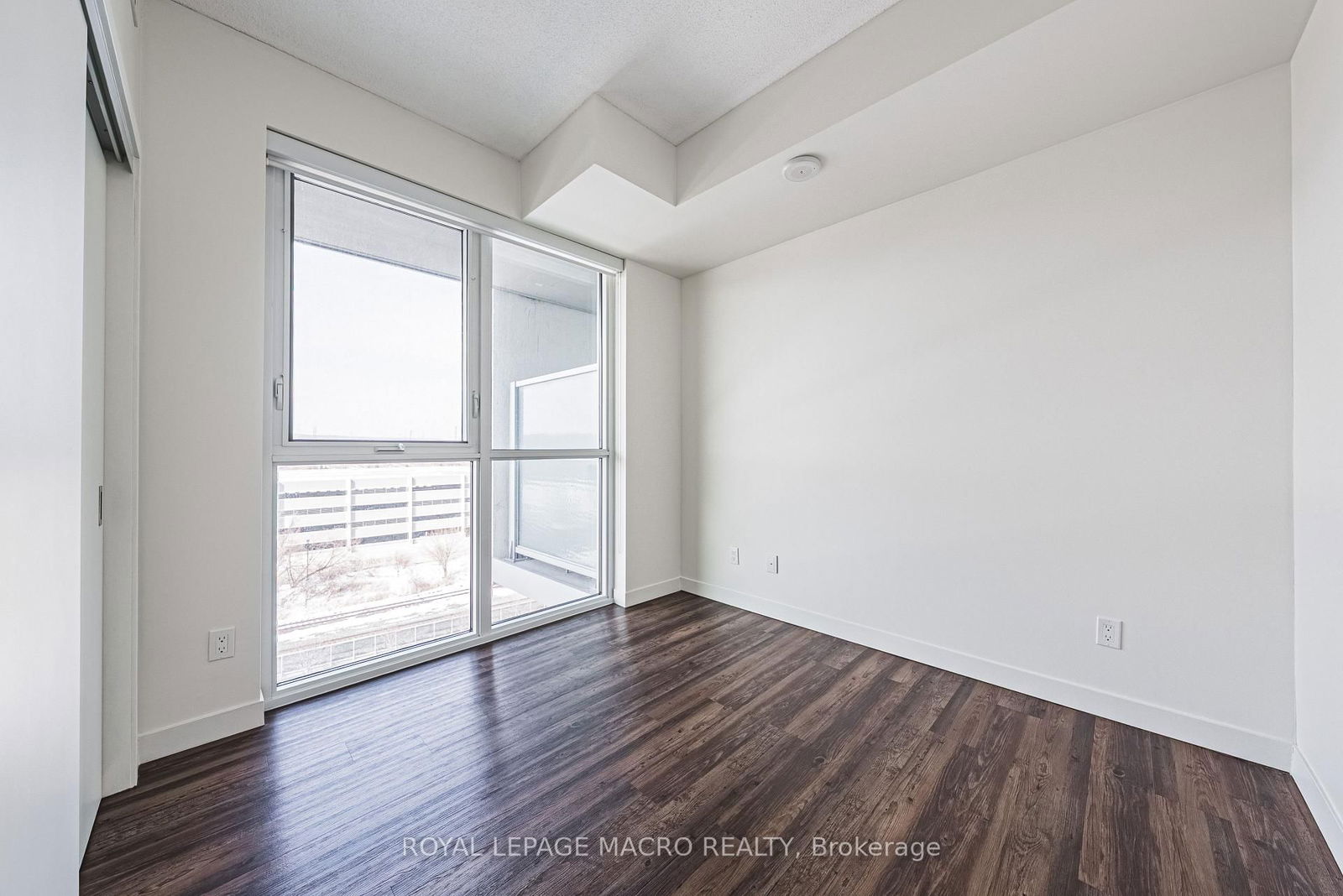 2081 FAIRVIEW St, unit 812 for sale