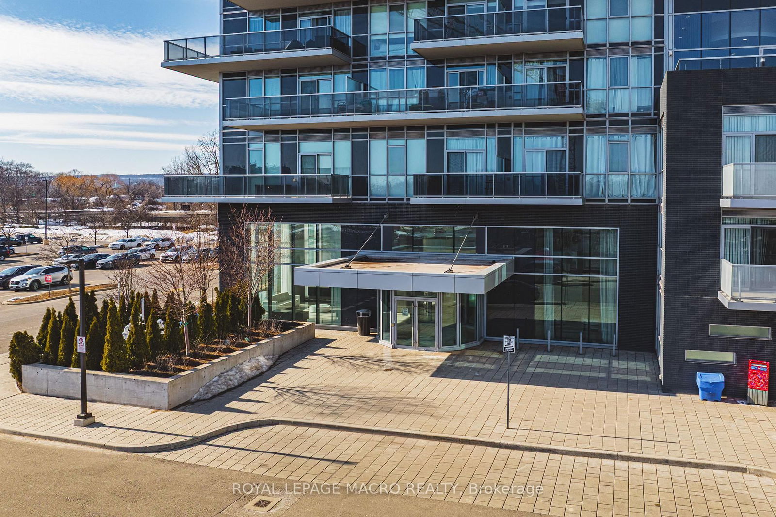 2081 FAIRVIEW St, unit 812 for sale