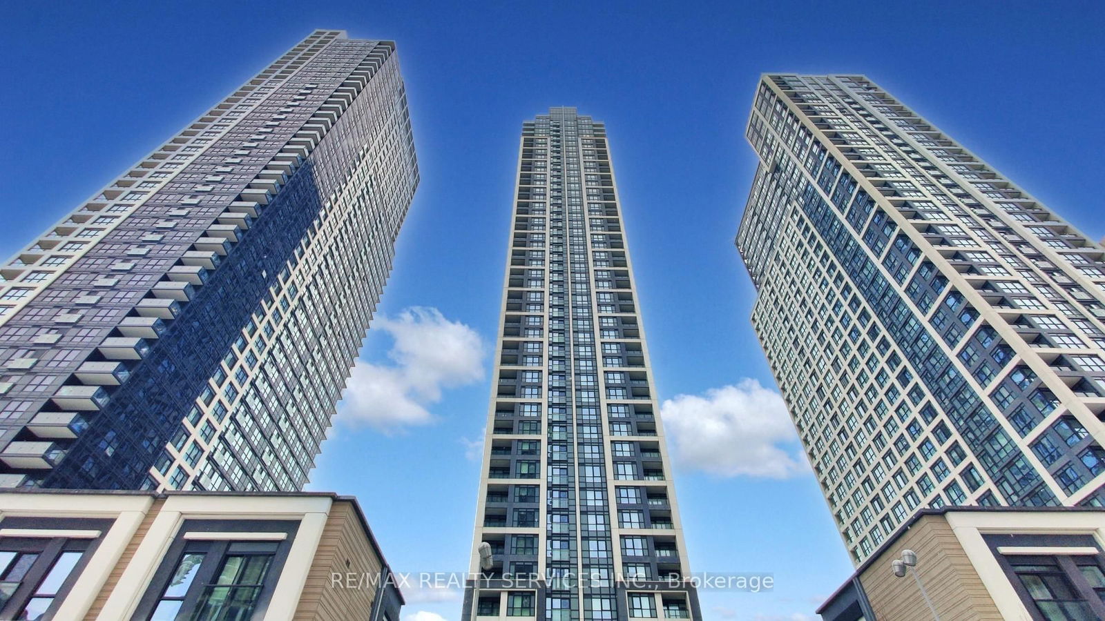 7 Mabelle Ave, unit 3210 for rent