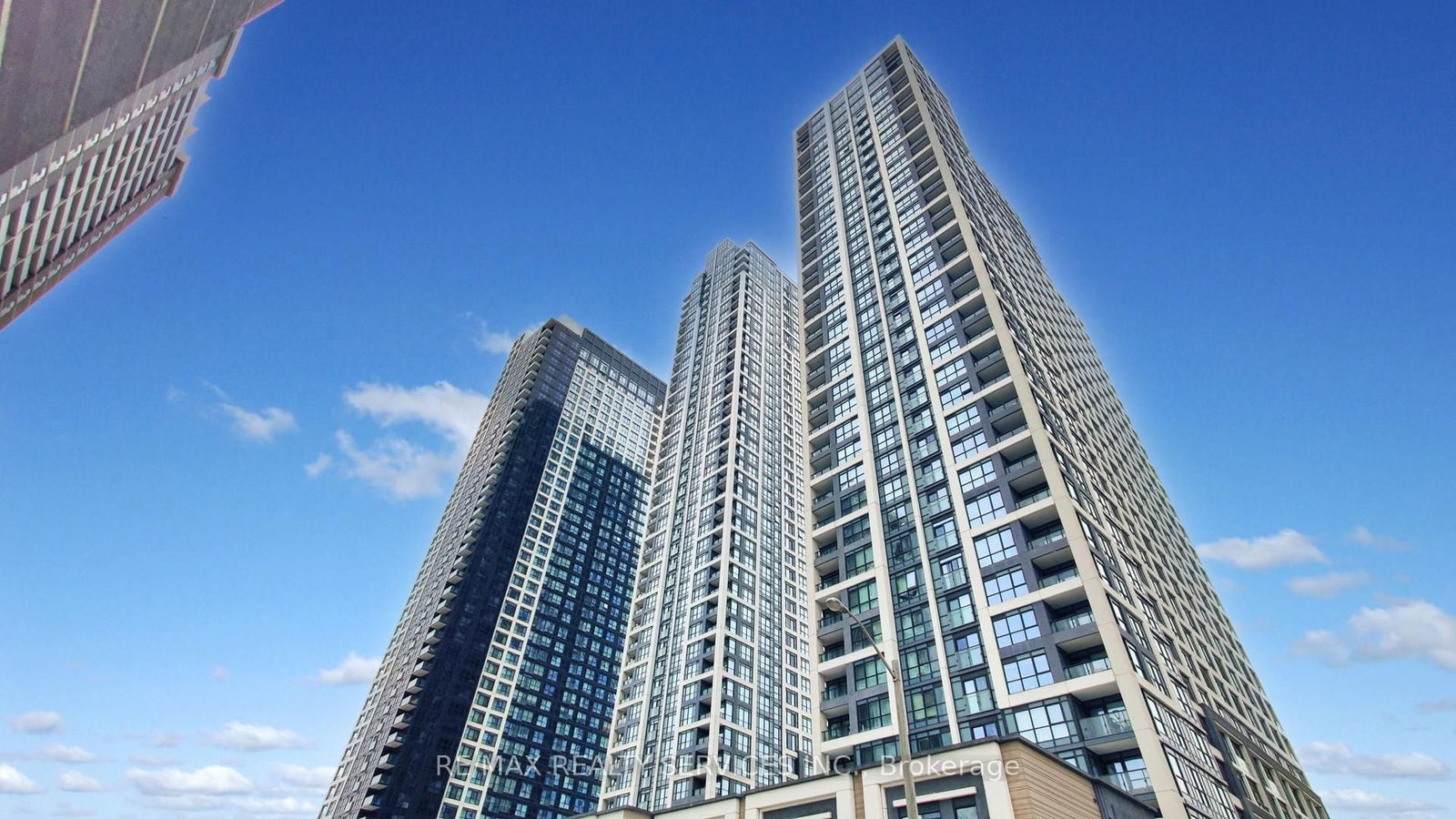 7 Mabelle Ave, unit 3210 for rent