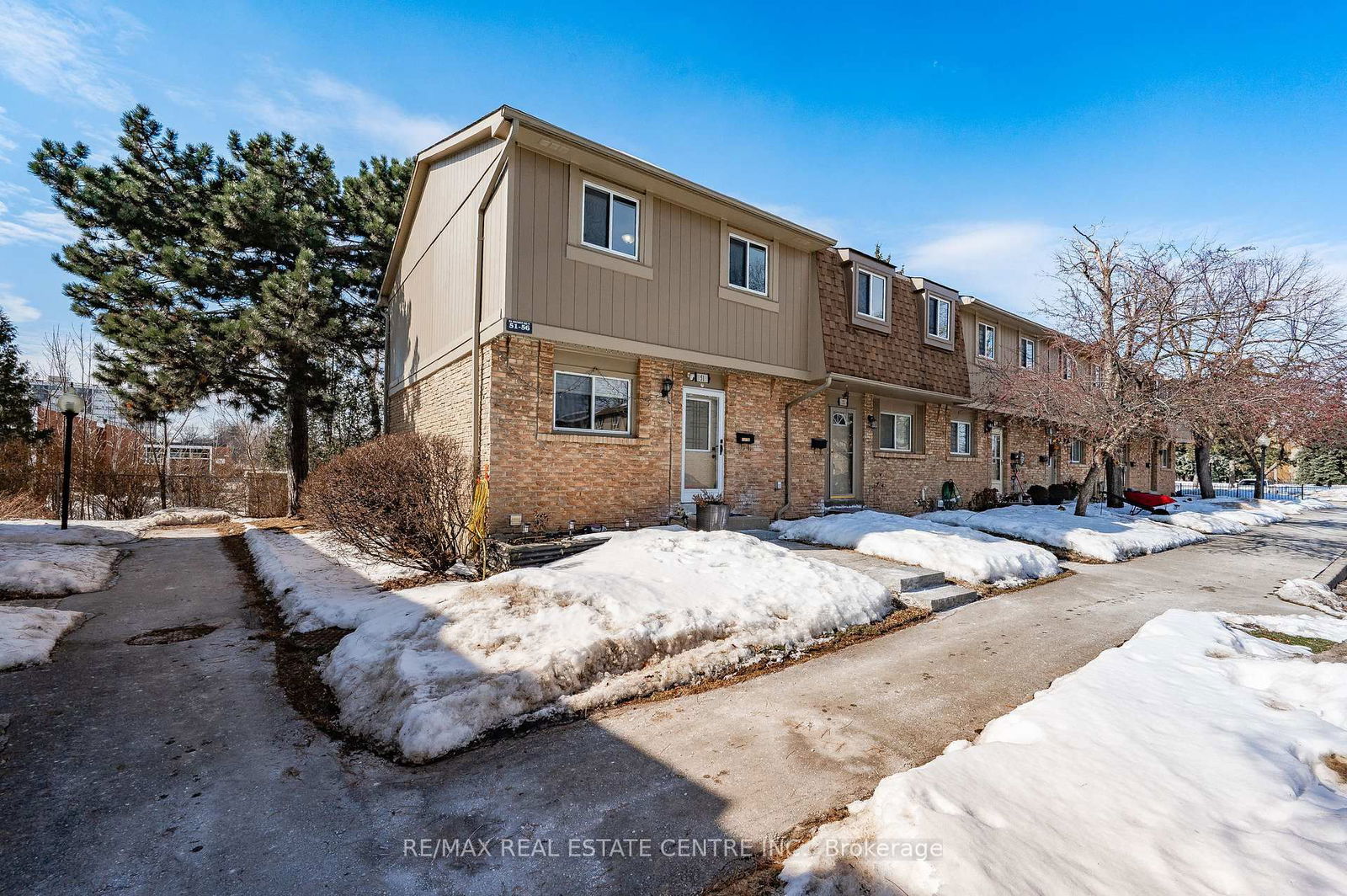 81 Hansen Road Townhomes, Brampton, Toronto