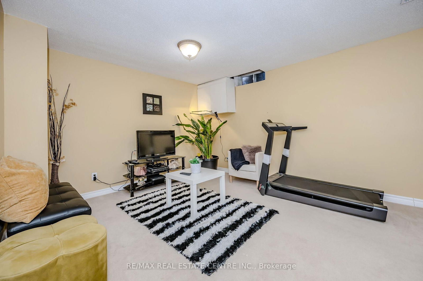 81 Hansen Road Townhomes, Brampton, Toronto