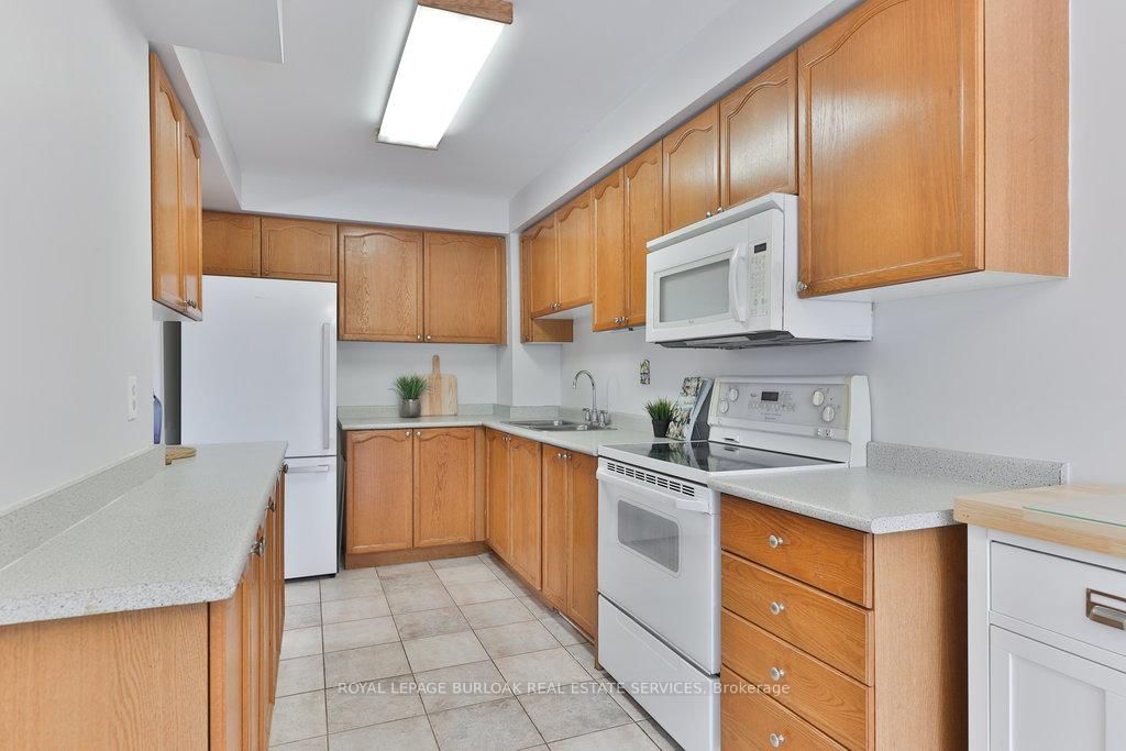 2215 Cleaver Ave, unit 17 for sale