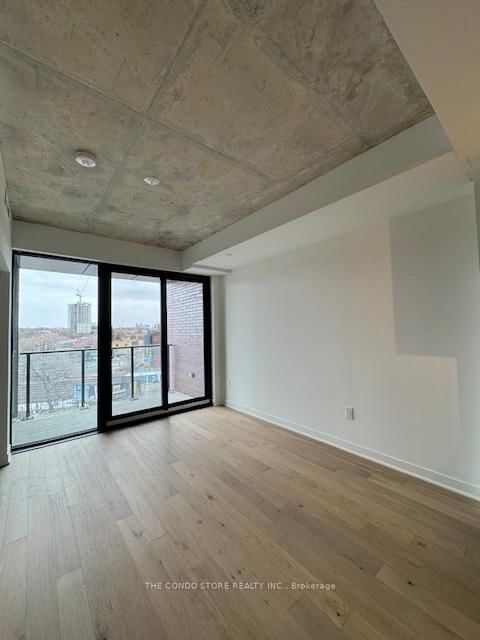 2625 Dundas St W, unit 609 for rent