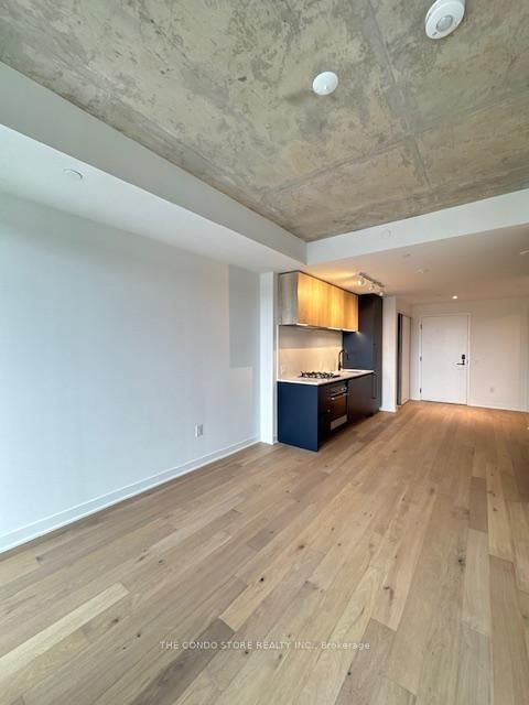 2625 Dundas St W, unit 609 for rent