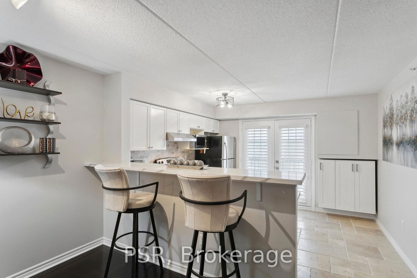 1487 Maple Ave, unit 307 for sale