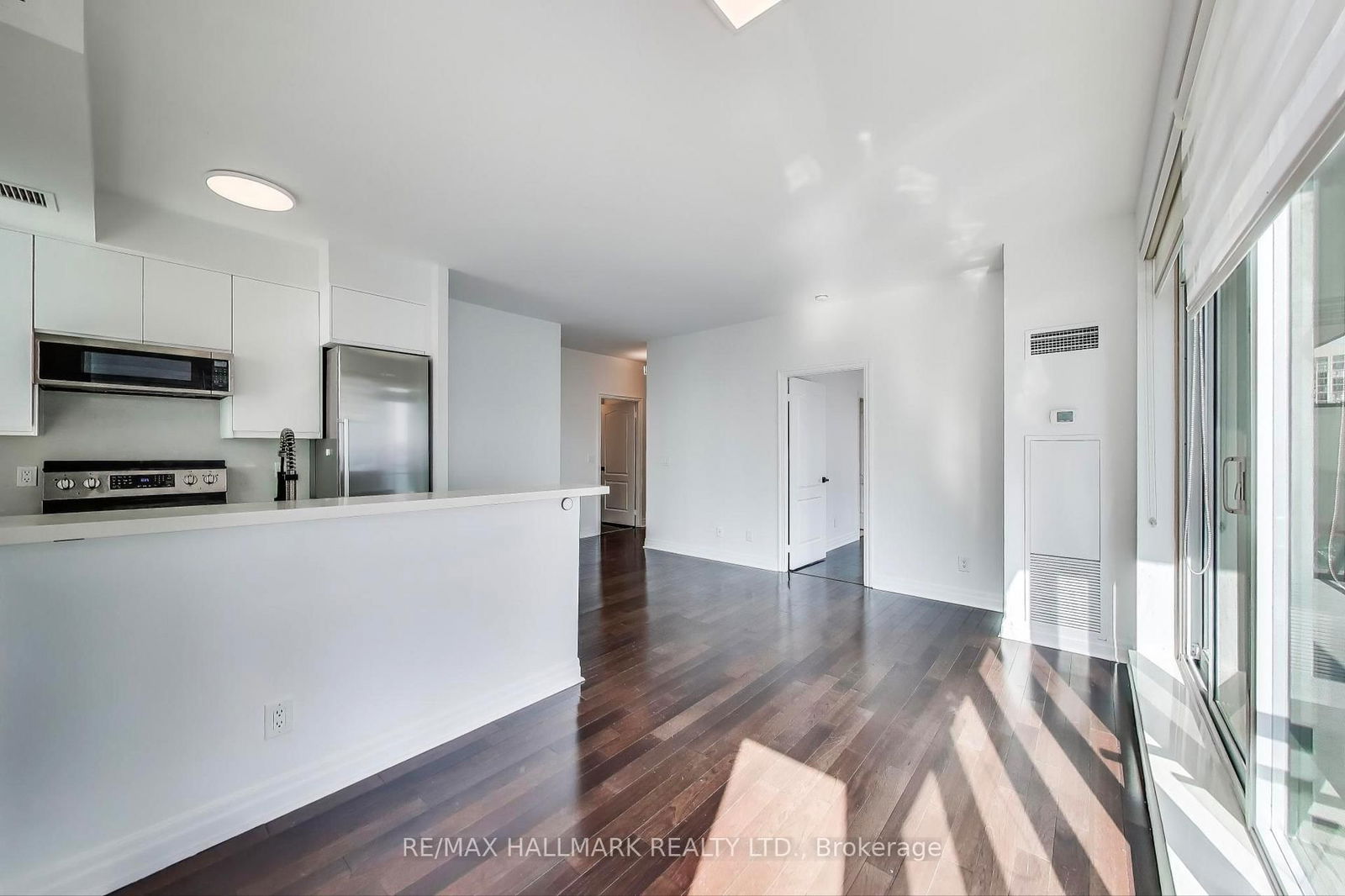 2119 Lake Shore Blvd W, unit 809 for rent