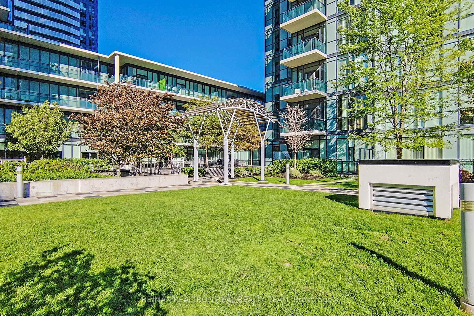 4070 Confederation Pkwy, unit 2205 for sale