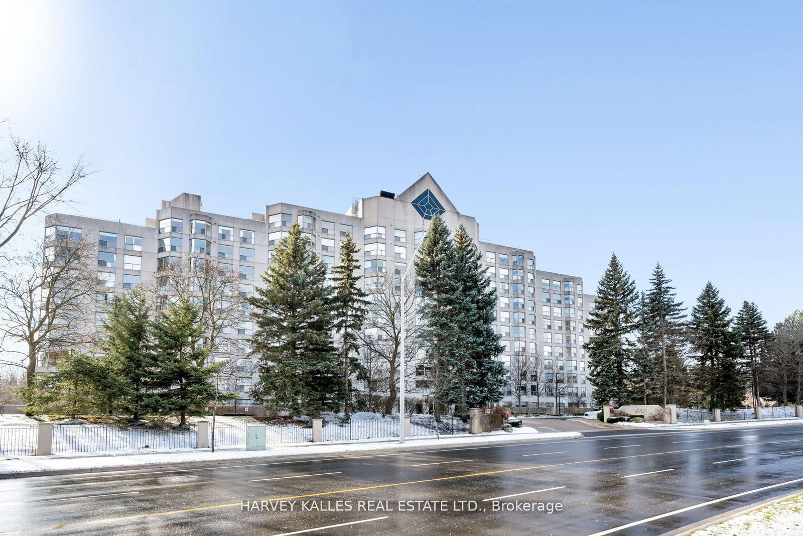 1700 The Collegeway, unit 605 for sale