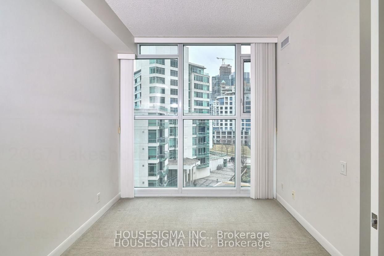 2067 Lakeshore Blvd W, unit 506 for rent