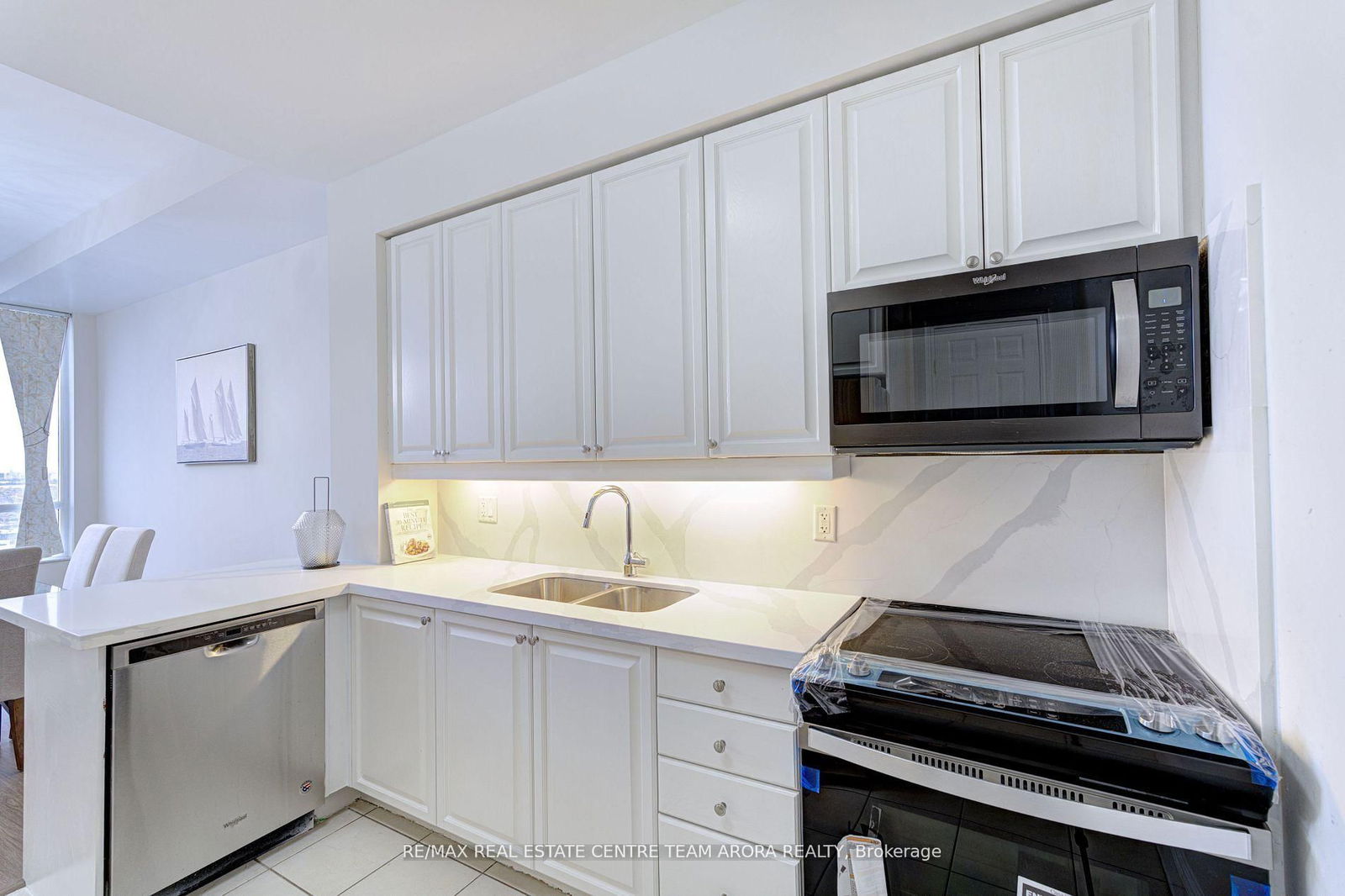 3888 Duke Of York Blvd, unit Ph19 for sale