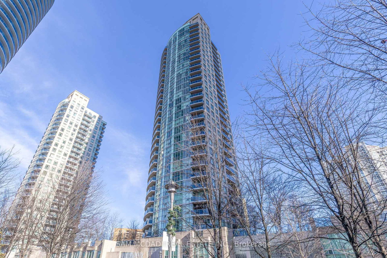 70 Absolute Ave, unit 310 for rent