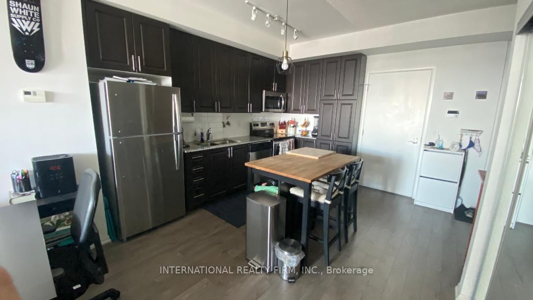 3091 Dufferin St, unit 601 for rent