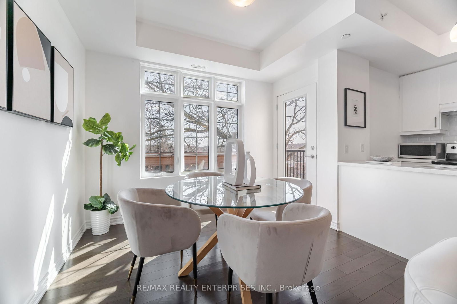 215 BROADWAY St, unit 307 for sale