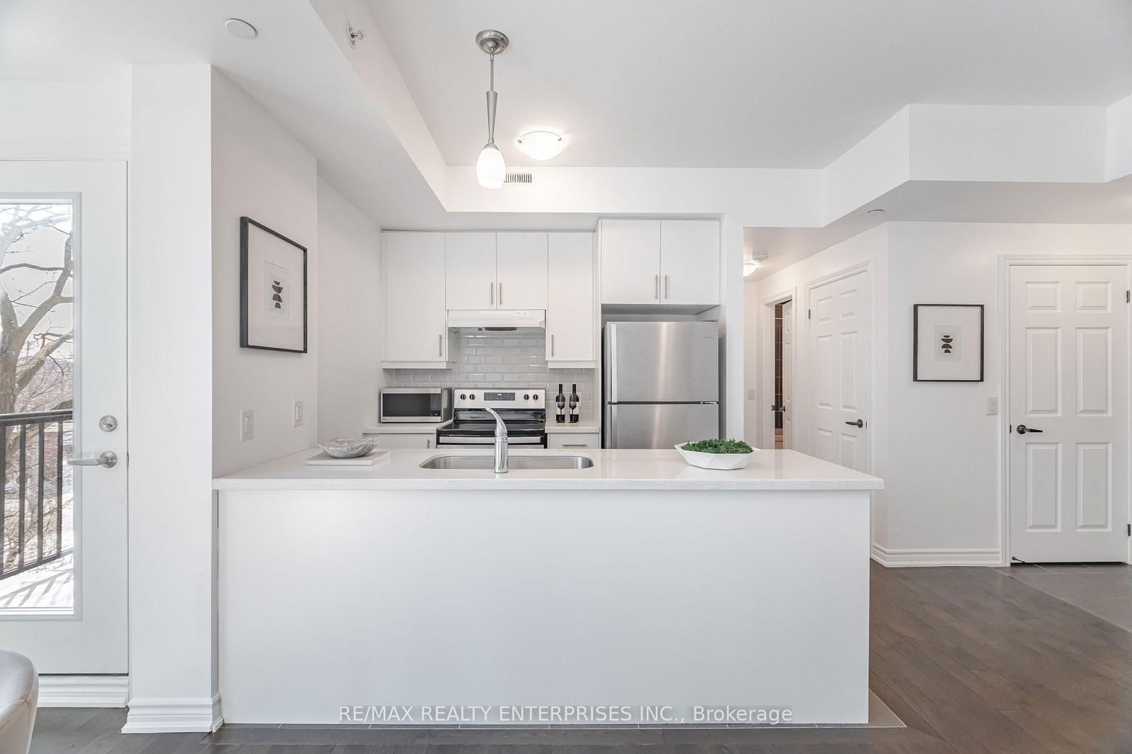 215 BROADWAY St, unit 307 for sale