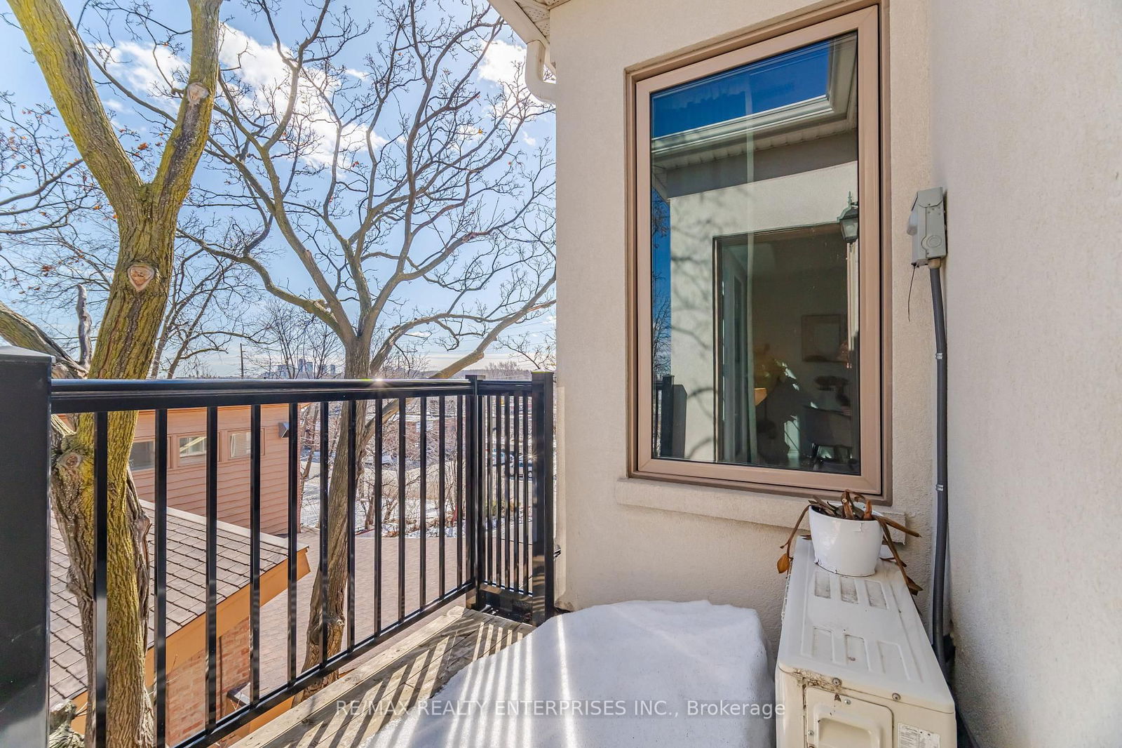 215 BROADWAY St, unit 307 for sale