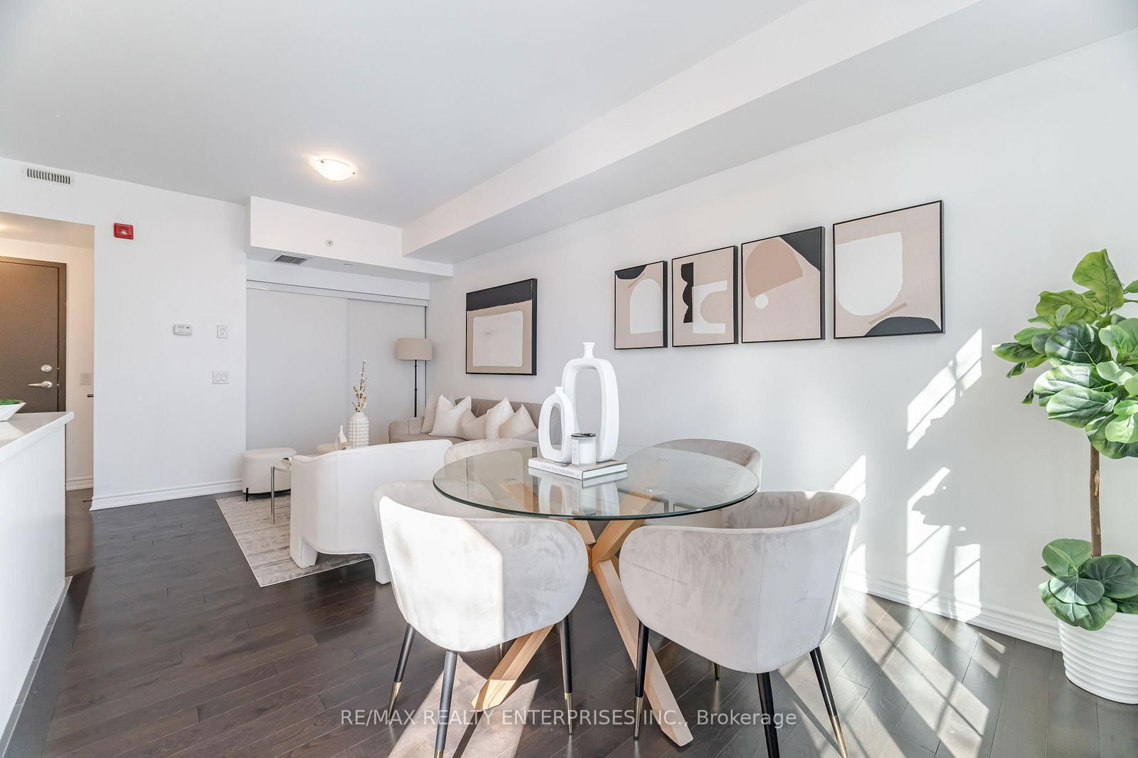 215 BROADWAY St, unit 307 for sale