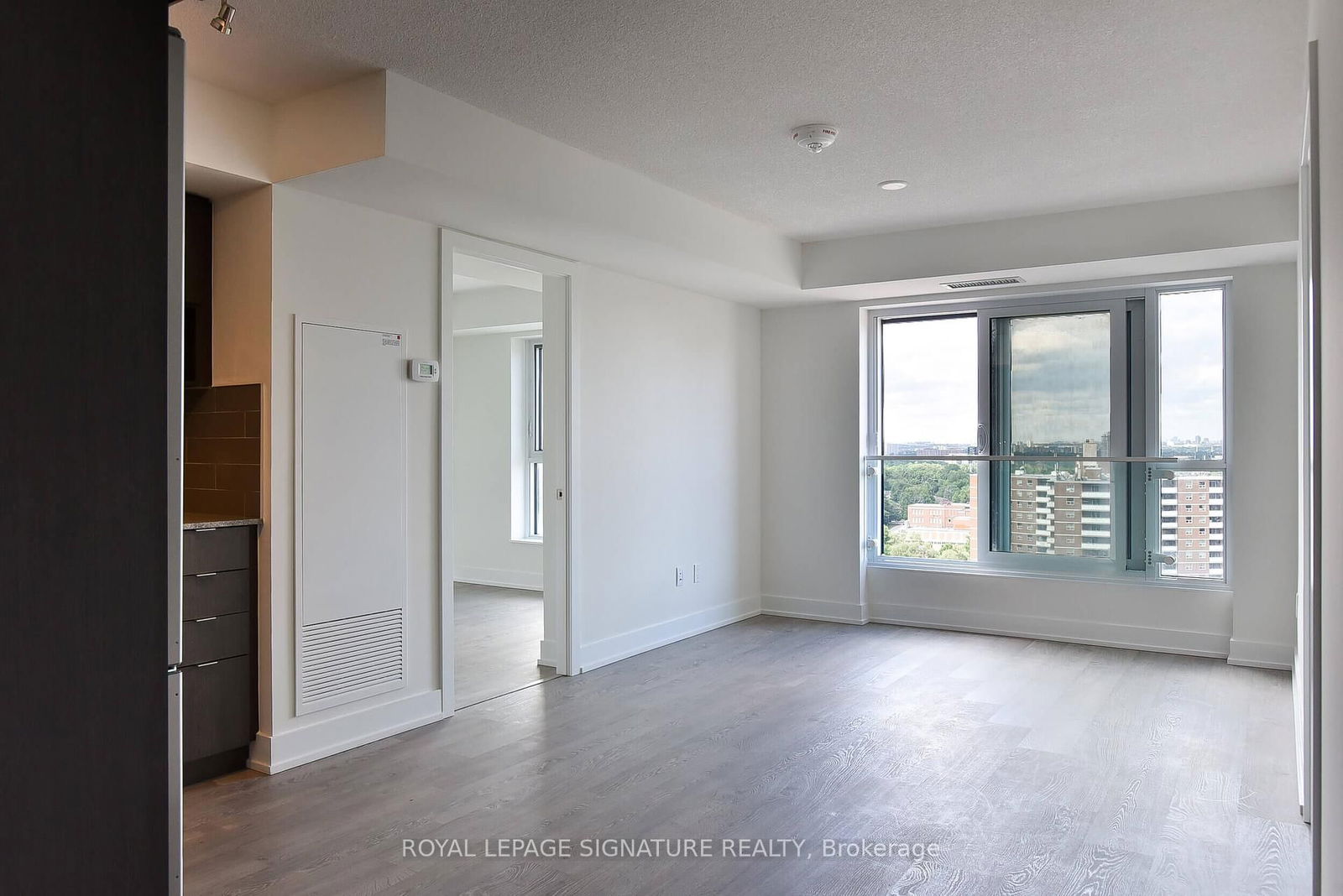 7 Mabelle Ave, unit 1507 for sale