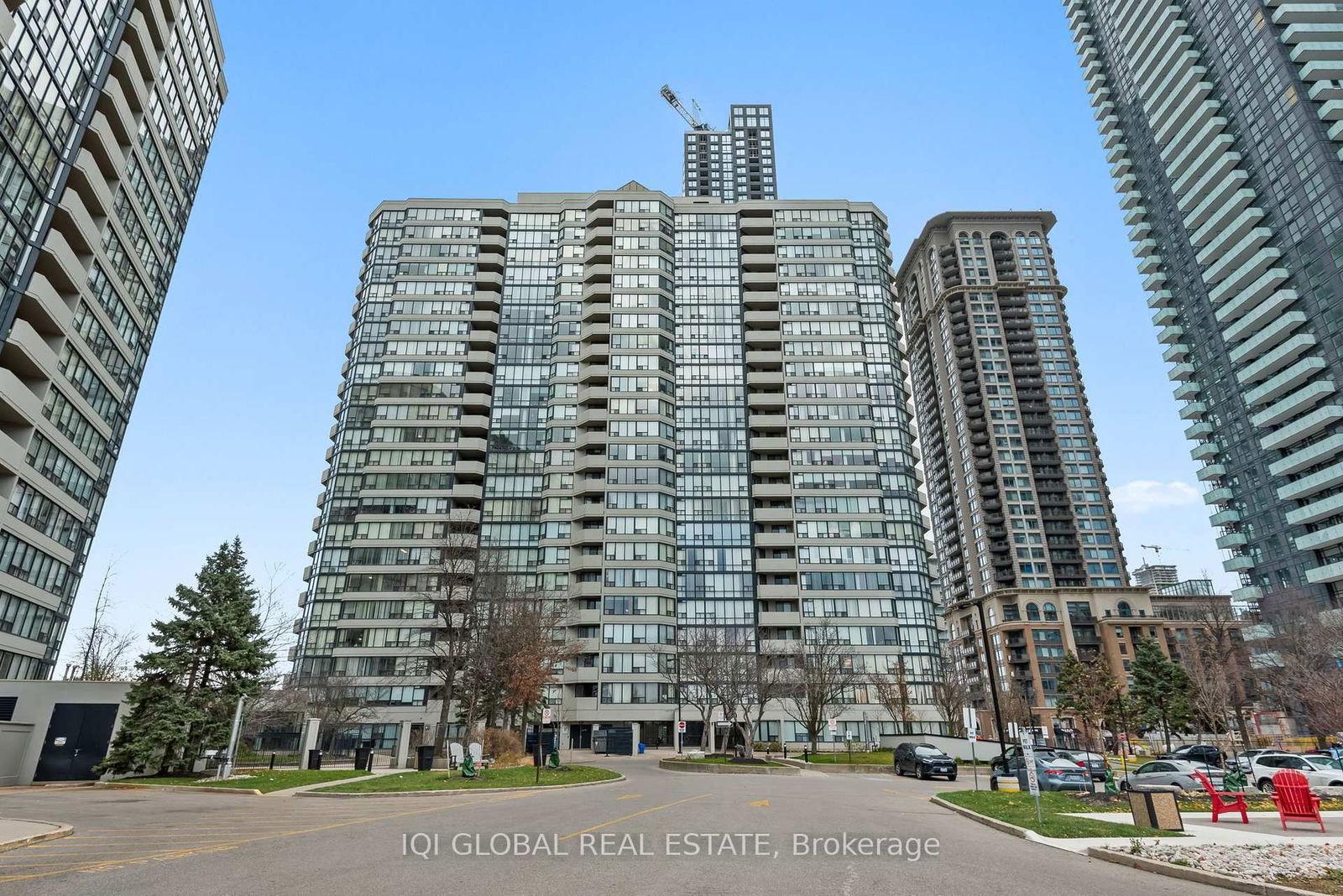 330 Rathburn Rd, unit 1205 for sale