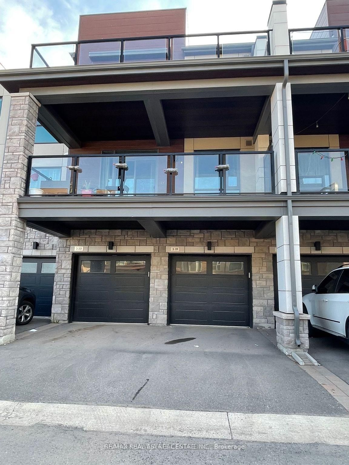 2375 Bronte Rd, unit 307 for sale