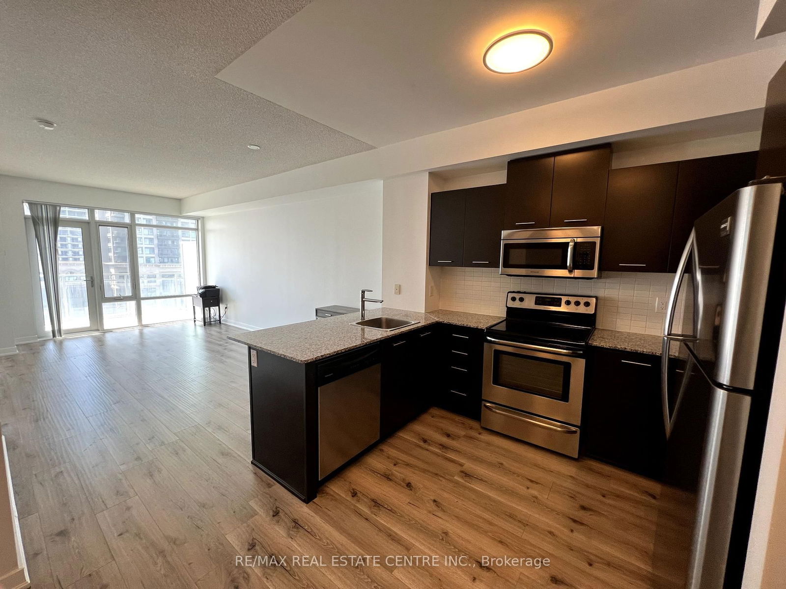 365 Prince Of Wales Dr, unit 1006 for rent