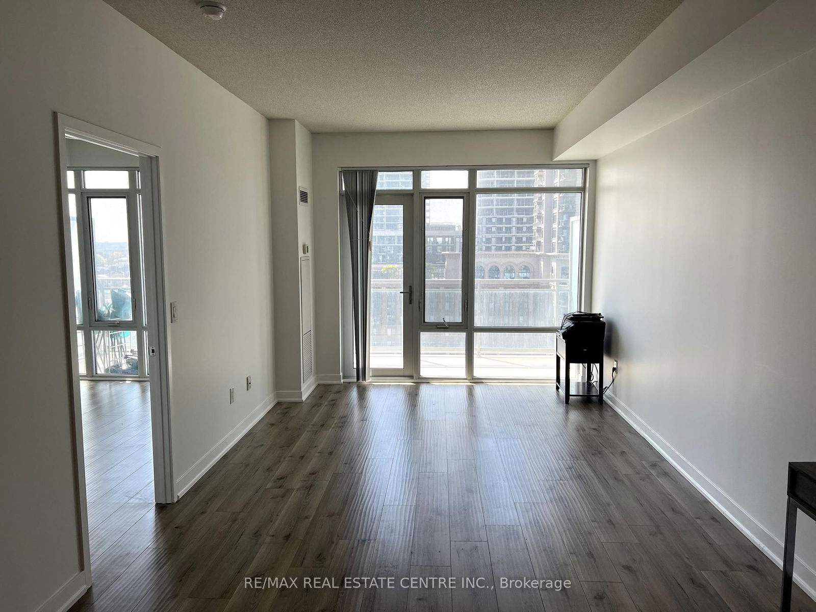 365 Prince Of Wales Dr, unit 1006 for rent