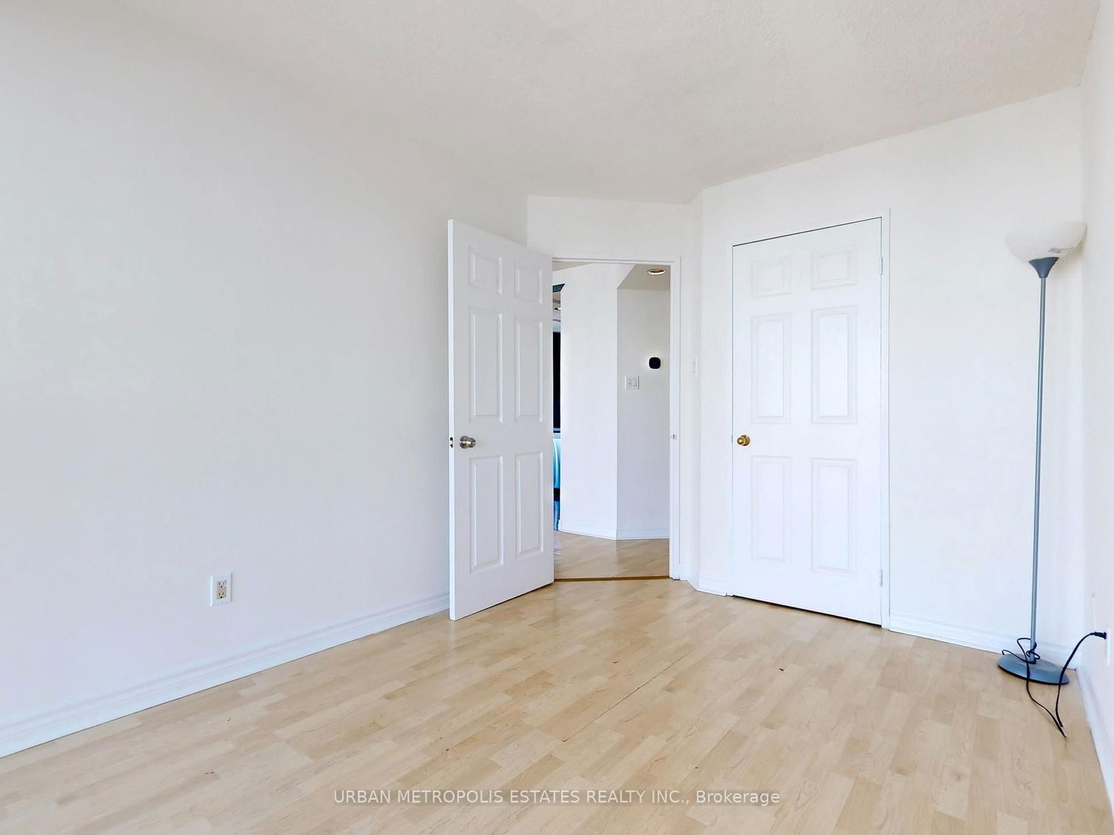 4450 Tucana Crt W, unit 1806 for rent